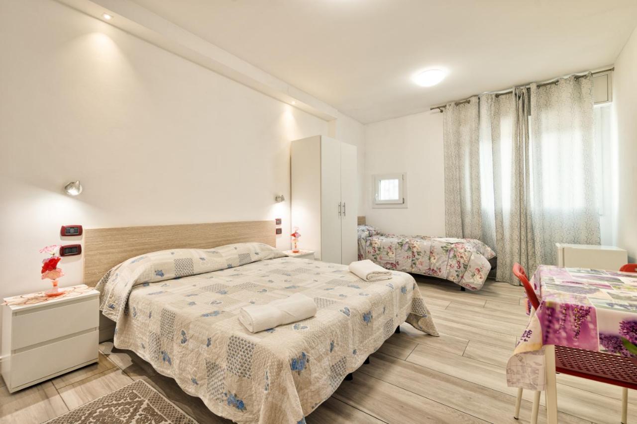 Venice Pink House Hotel Marghera Ngoại thất bức ảnh