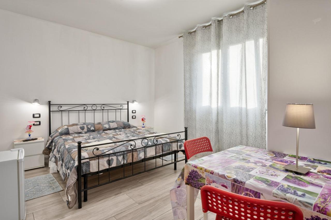 Venice Pink House Hotel Marghera Ngoại thất bức ảnh
