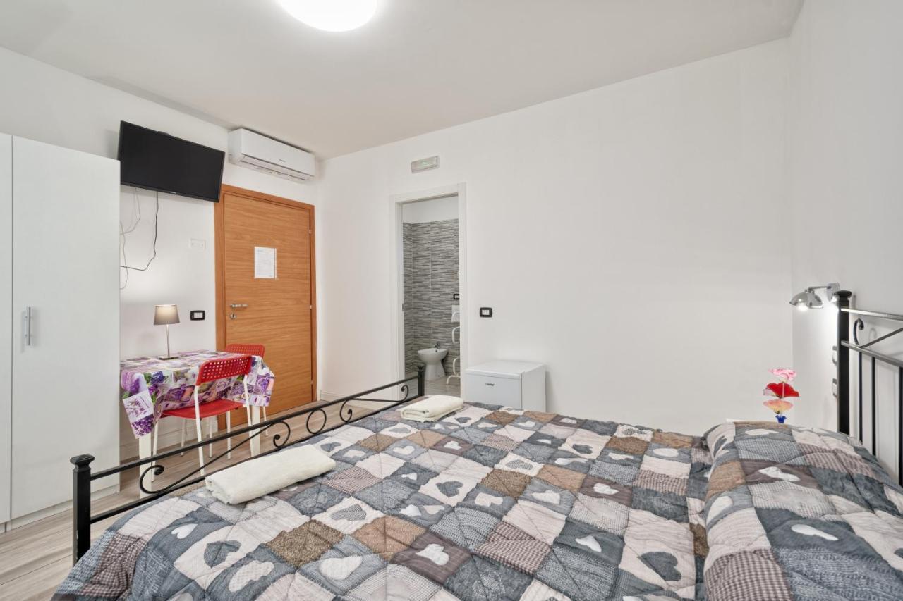 Venice Pink House Hotel Marghera Ngoại thất bức ảnh