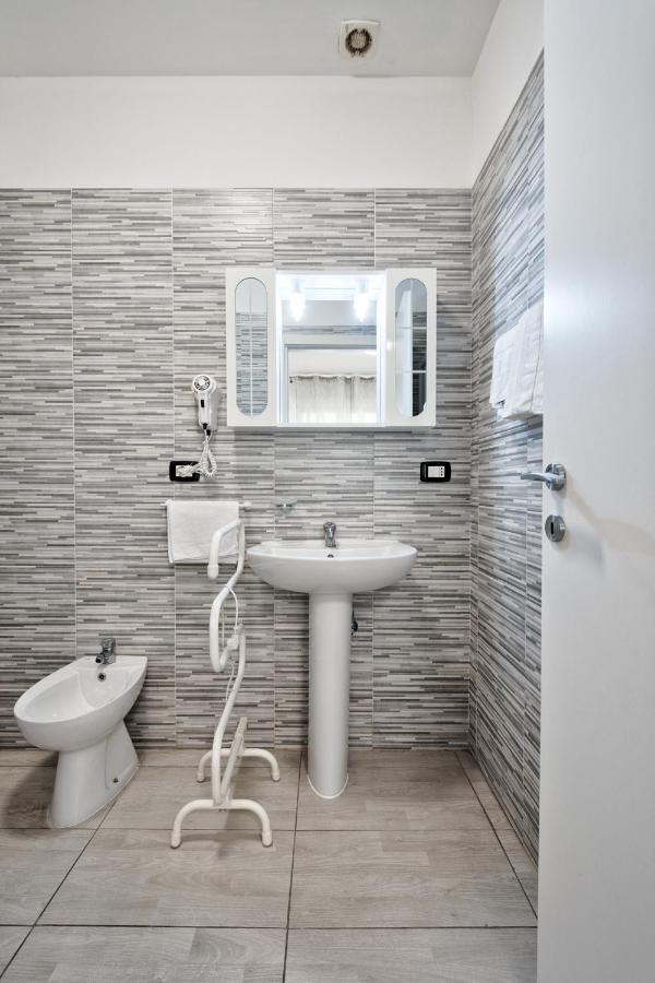 Venice Pink House Hotel Marghera Ngoại thất bức ảnh
