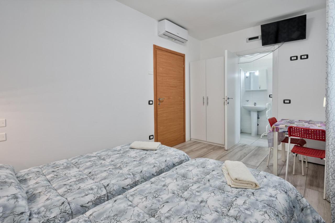 Venice Pink House Hotel Marghera Ngoại thất bức ảnh